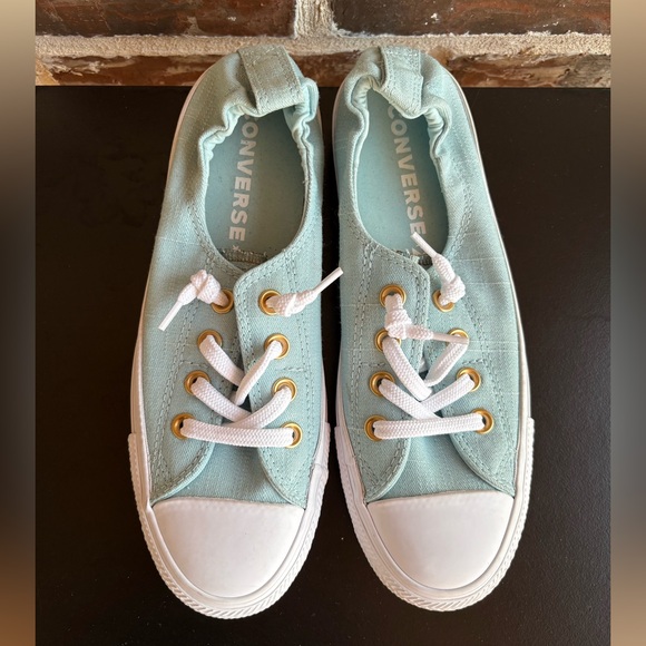 Converse Low Top Sneakers in Light Blue and White, 7.5 - Picture 3 of 16